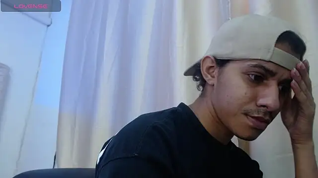 Chat +18 de Vic_cooper ao vivo