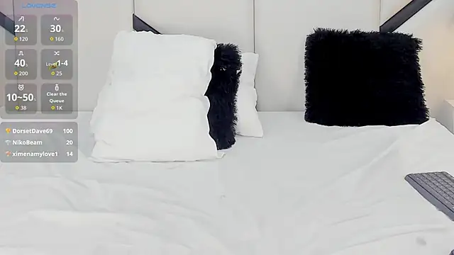 XimenaCosta's Live XXX Chat
