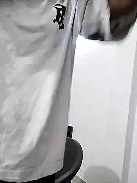 Chat +18 de Its_Fizza786 ao vivo