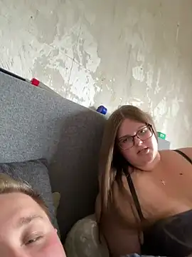 CurvyPaar2 Live XXX-Chat