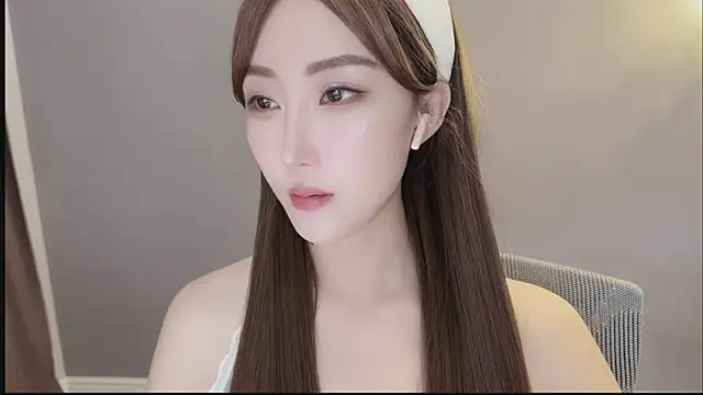 Aner333 即時 XXX 聊天