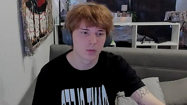 Онлайн чат XXX Benjamin_Bo