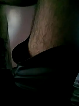 paresh045 Webcam Show