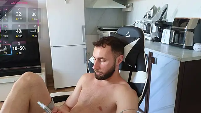 צ'אט XXX בשידור חי של RyanStorm_