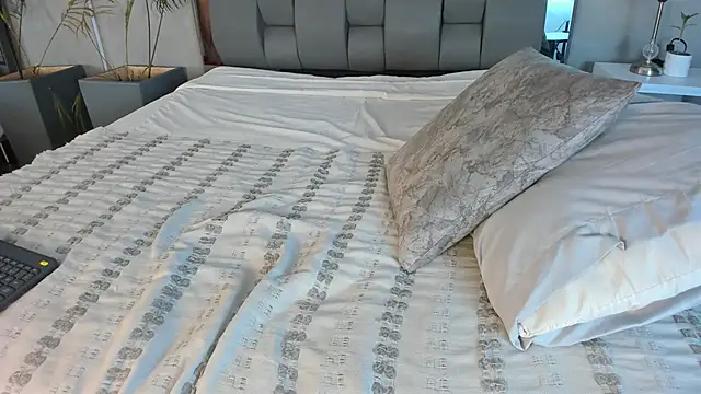 Онлайн чат XXX Charlie___Musk