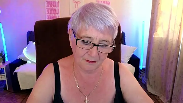 Sandra_Snowflake élő XXX-chatje