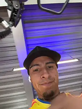 willclayyn Live XXX chat