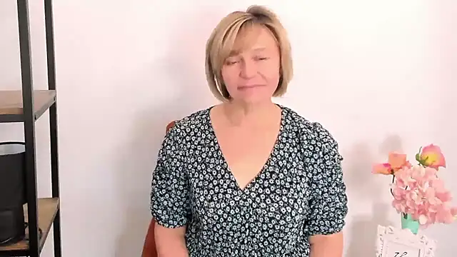 MarieneHot élő XXX-chatje