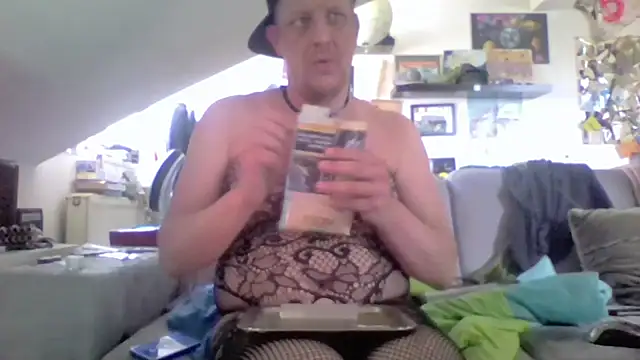 Bigthroaterboy Live XXX-Chat