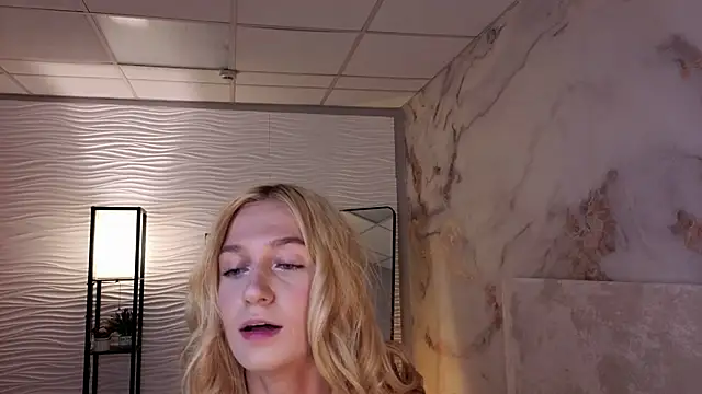 Chatroom XXX en direct de SerenaCrystall
