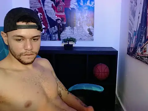 Brian_Adler's Live XXX Chat