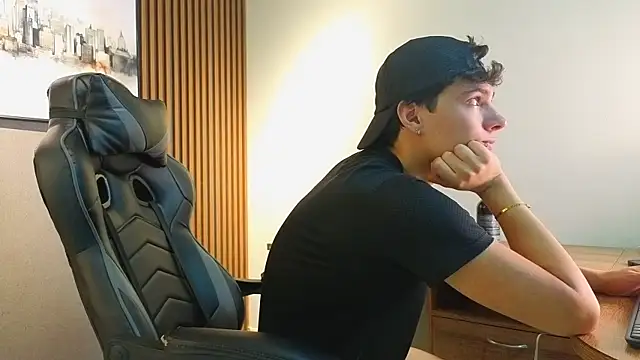 دردشة Esteban_Fire الجنسية المباشرة