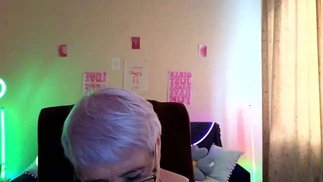 Chat XXX ao vivo de Sandra_Snowflake
