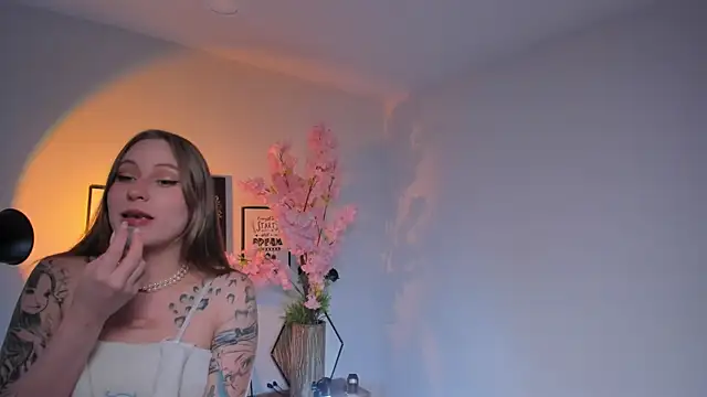 XXX chat uživo modela Siouxsie_cenobite