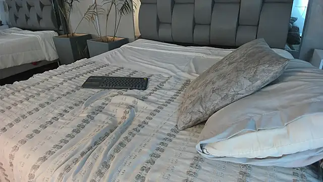 XXX chat uživo modela Charlie___Musk