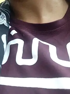 Laxmi_89 Adlı Modelin Canlı XXX Sohbeti