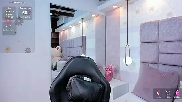 danielamonet 现场XXX聊天
