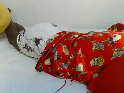 HOTMAYA254's Live XXX Chat