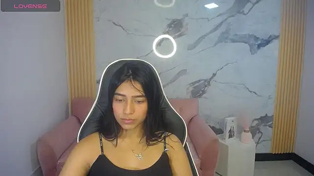 HotStreawberry_ch's Live XXX Chat