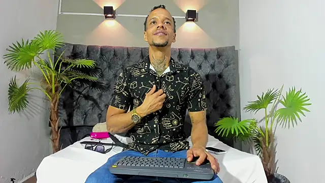 Salomon_koude's Live XXX Chat