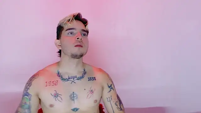 XXX chat uživo modela AliceandMax