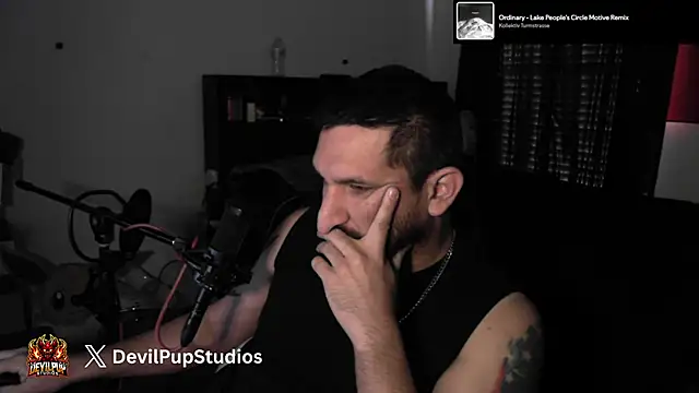 Show Webcam de DevilPup75_