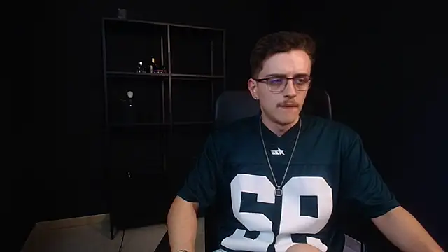 FelixStarkk 网络视讯表演