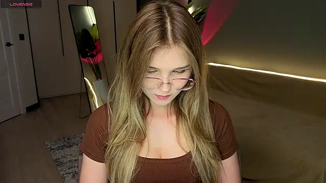 Chat +18 de linakorvin ao vivo