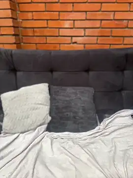 XXX chat uživo modela MELIZ_QUEEN