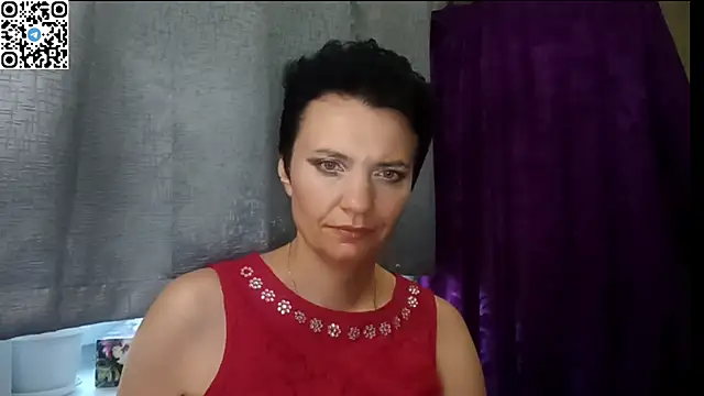 HotMamaQueen234's Live XXX Chat