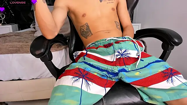 adammercury – Naživo XXX chat