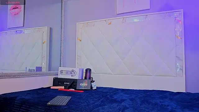 Un_Sluttyy 即時 XXX 聊天