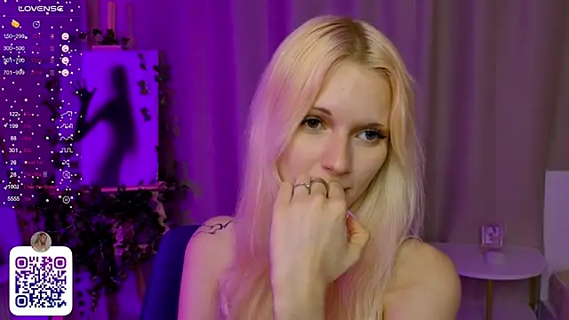 JuanaSumma's Live XXX Chat