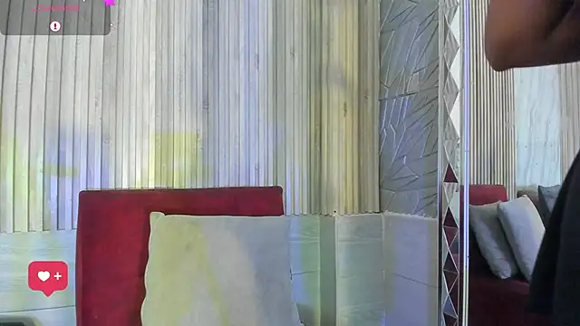 BriannaChelsea's Live XXX Chat