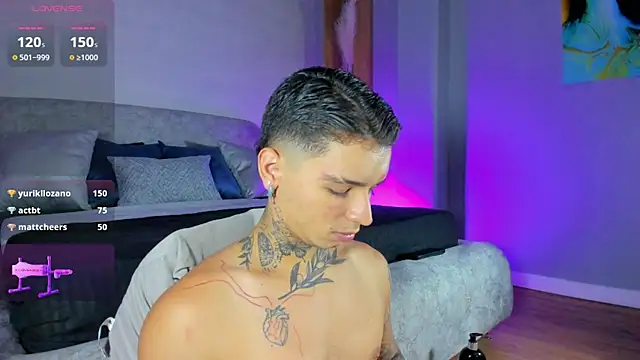 Ian_Castillo_: απευθείας συνομιλία ΧΧΧ