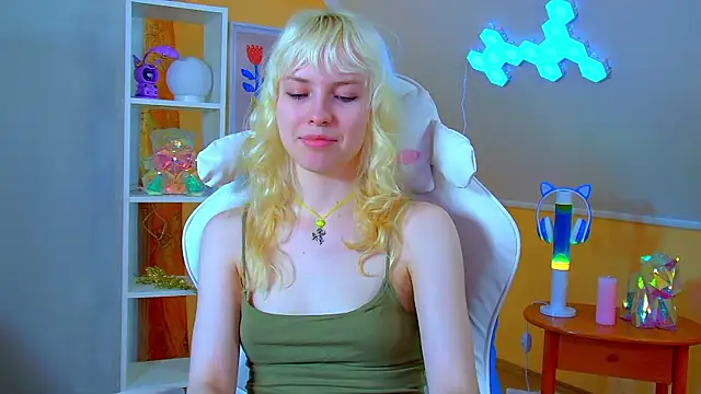 HannahHollis' Live XXX Chat
