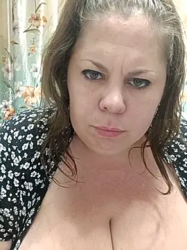 Ginabig Live XXX-chat