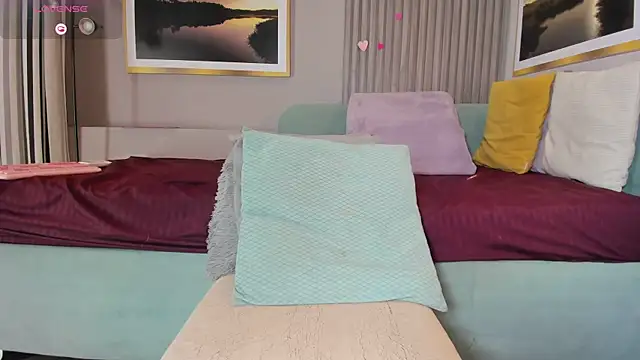Chat XXX ao vivo de Nahomii-skonee
