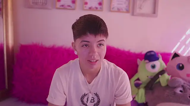 tommy_blue's Live XXX Chat