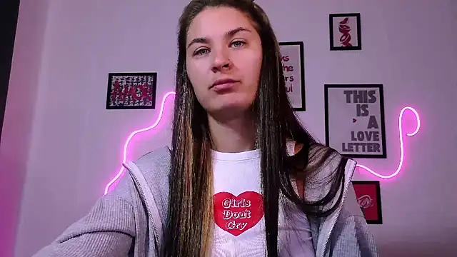 AlisaFrost Chat XXX in diretta