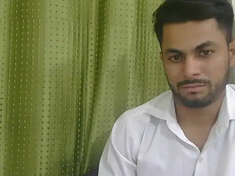 دردشة Stubborndesiboy الجنسية المباشرة