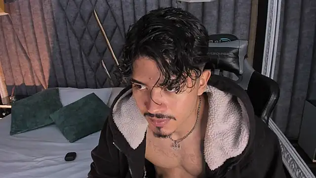 NicolaiKaravn Live XXX chat