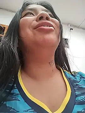 Chat +18 de Amber_Herrera ao vivo