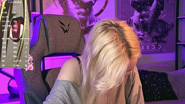 MaoqiBeverly Chat XXX in diretta