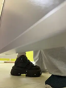 KnockKnock- Live XXX-Chat