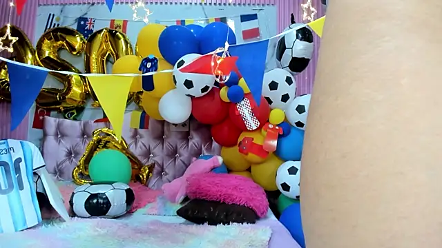 Mindy_19 élő XXX-chatje