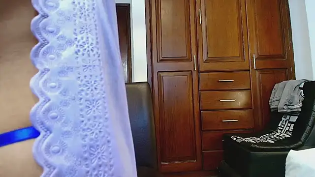 Živý XXX chat ShayMilleer