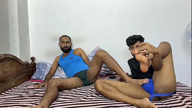 Živý XXX chat DesiDaddyandSon