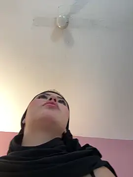 _Saandy XXX чат на живо