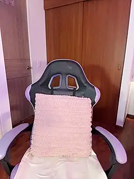 Онлайн чат XXX ArianaReynoldss